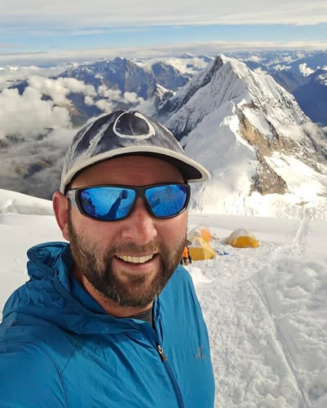 @mlv.in.the.mountains 
Camp 2 (6400m) on Manaslu, the 8th tallest mountain in the world. 

‘Wearing my Ugoku Projects hat has been a super decision, not only for sun cover, but superb breathability. Heading up to Camp 1 was so unbearably hot, but I had no hesitation in dipping it in some water to keep my head nice and cool.’

Thanks for the amazing 📸 @mlv.in.the.mountains 

#ugokuprojects 
#mountain 
#manaslu 
#expedition