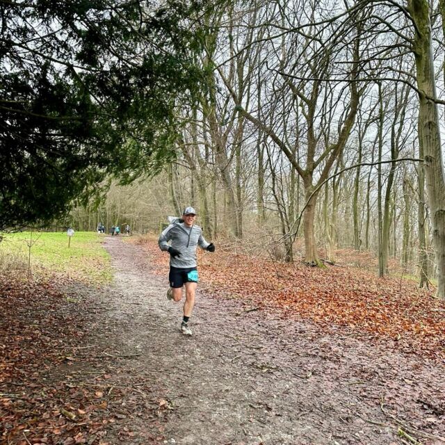 Tasting pennies at last years Chilterns invitational by @runawayracing 

Pain cave shot @ontrack.nutritionist 📸

#paincave 
#tastingpennies 
#ugokuprojects 
#trailracing